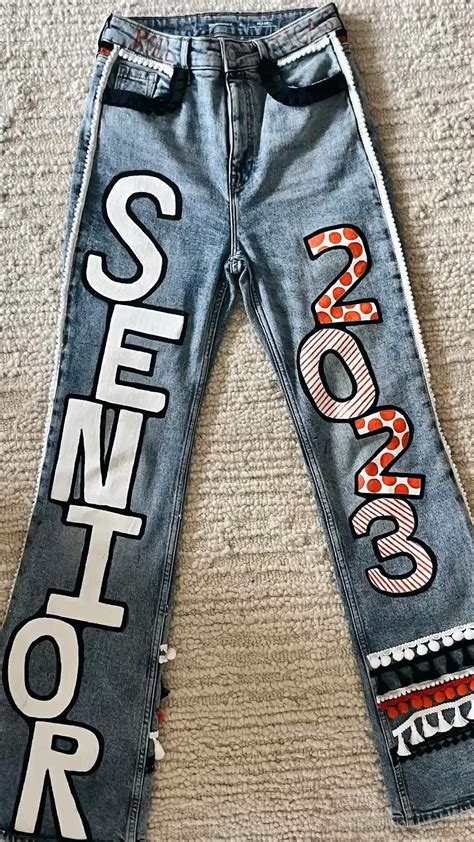 senior jeans 2023